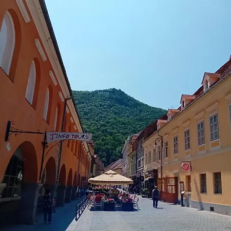 Cosy Hideaway Апартаменты *