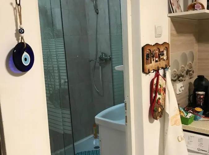 Cosy Hideaway Апартаменты *