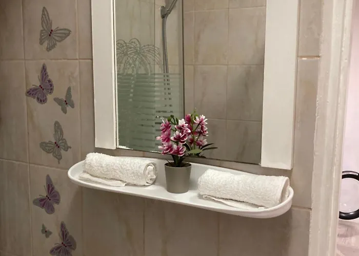 Апартаменты Cosy Hideaway *